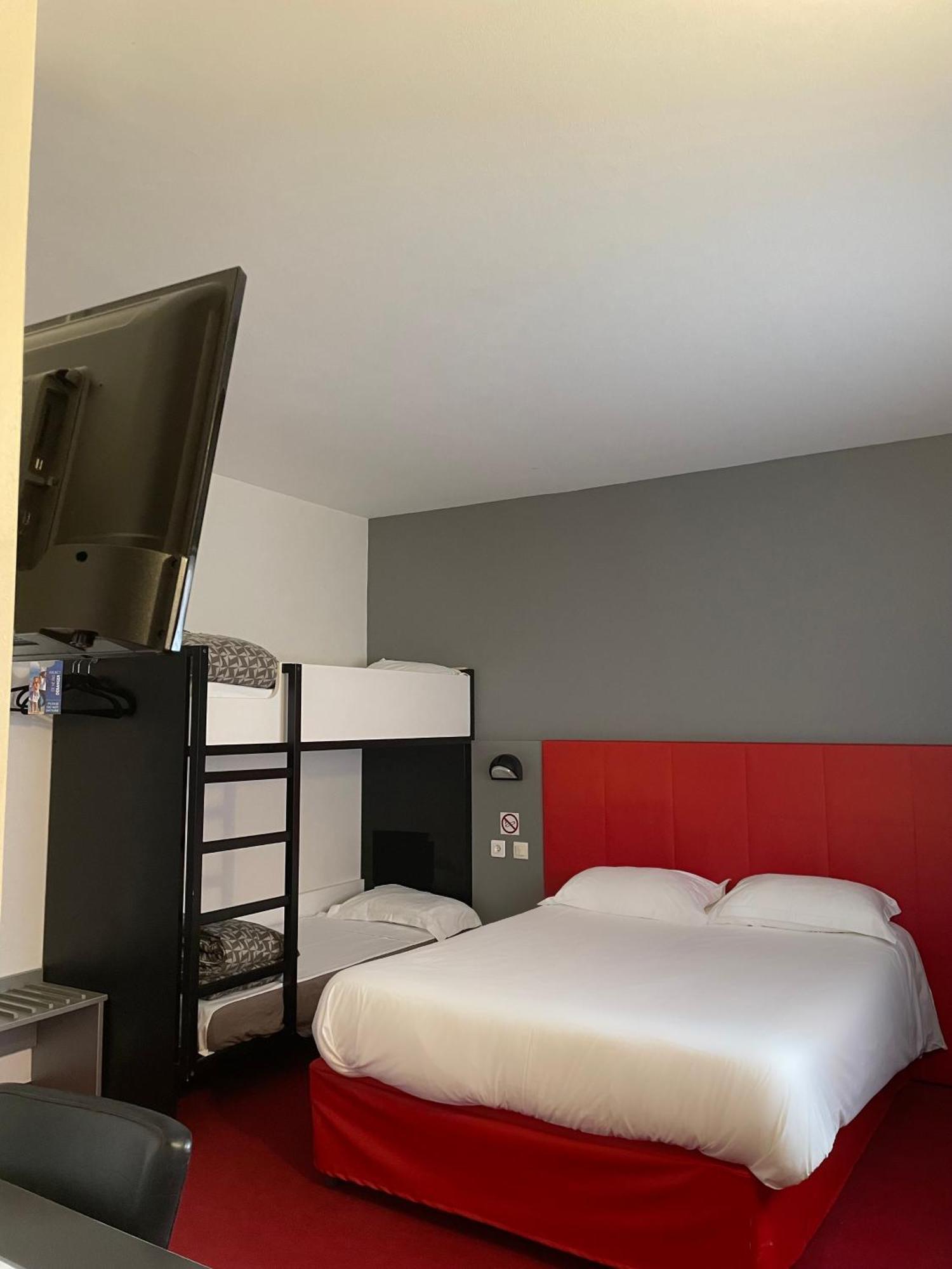 Brit Hotel Marvejols Cameră foto