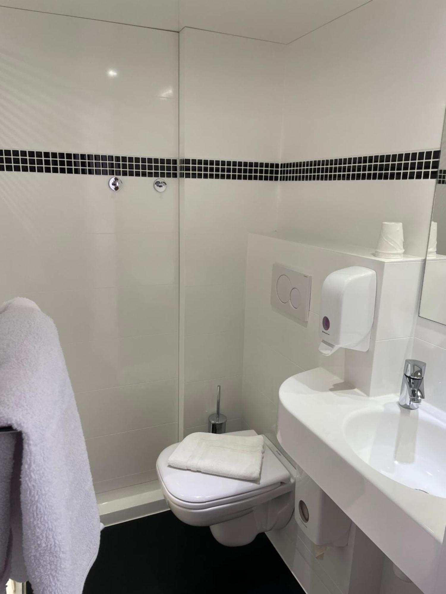 Brit Hotel Marvejols Cameră foto